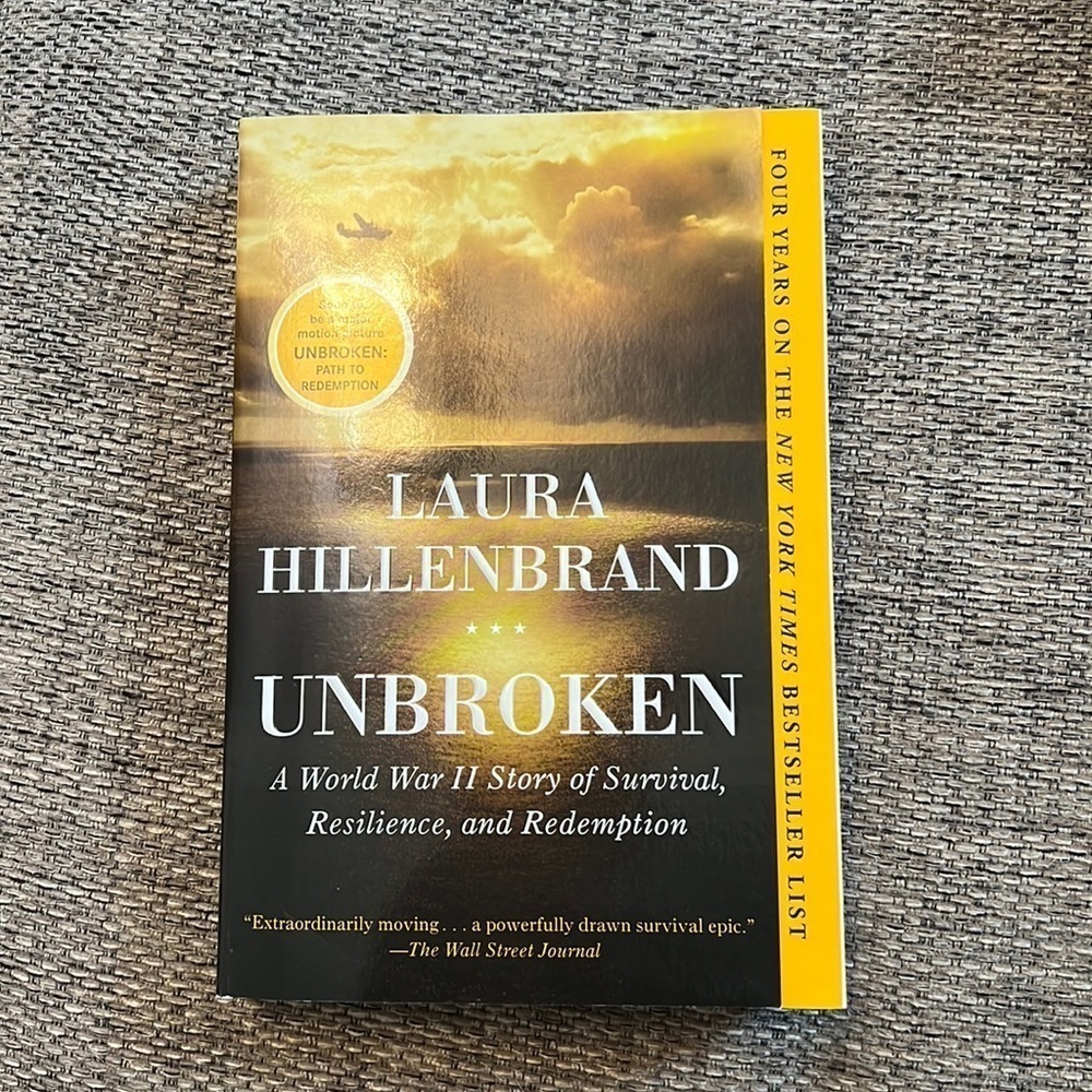 Book Laura Hillenbrand *** Unbroken *** A World War II Story of Survival New‌‌‌‌